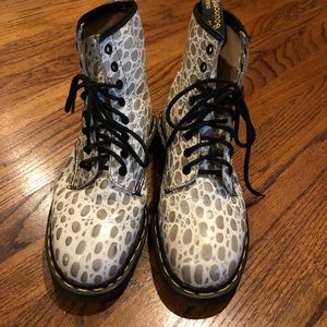 CLOSING SHOP 12/28!  Doc Martens Made in England